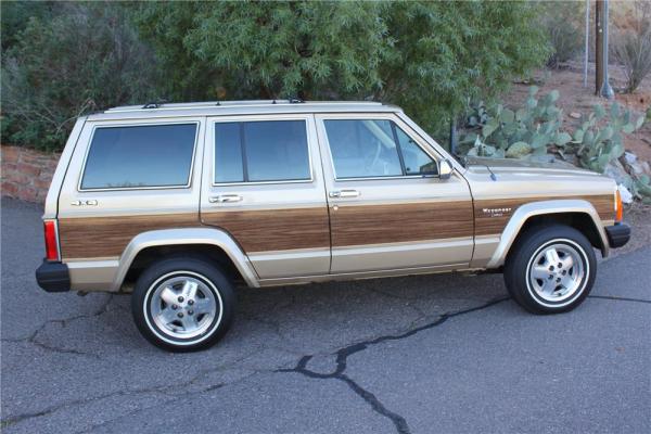 1989 Jeep Wagoneer For Sale: Unearthing an American Icon