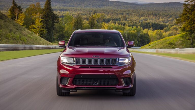 2021 Jeep Trackhawk Top Speed: Unleashing the Super-SUV’s Full Potential