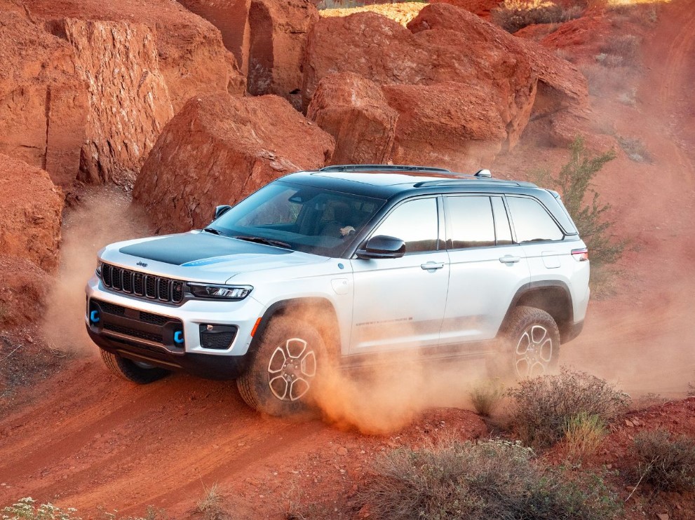 Jeep Cherokee Altitude Lease: Your Comprehensive Guide to Driving Style and Flexibility