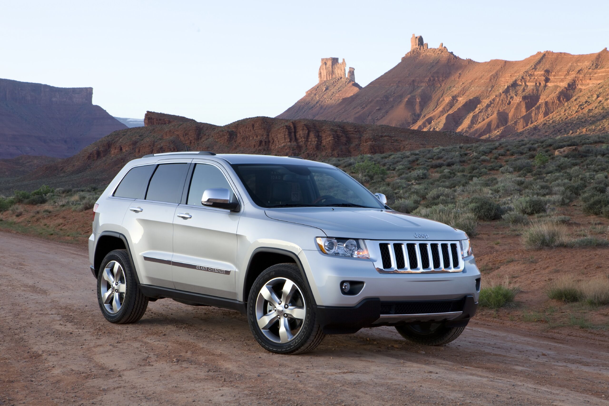 Jeep Grand Cherokee 2011: A Comprehensive Guide to the WK2’s Debut