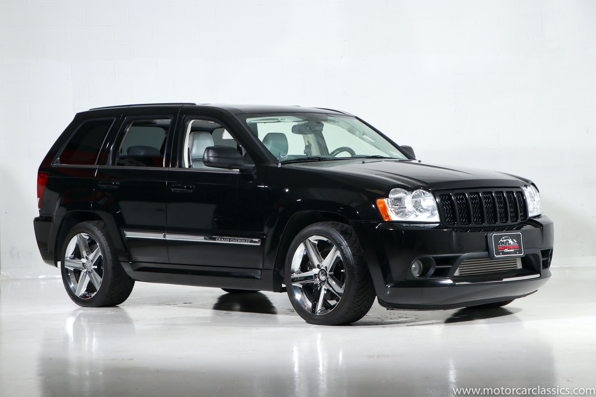 Jeep Grand Cherokee SRT8: The High-Performance SUV That Defined a Segment