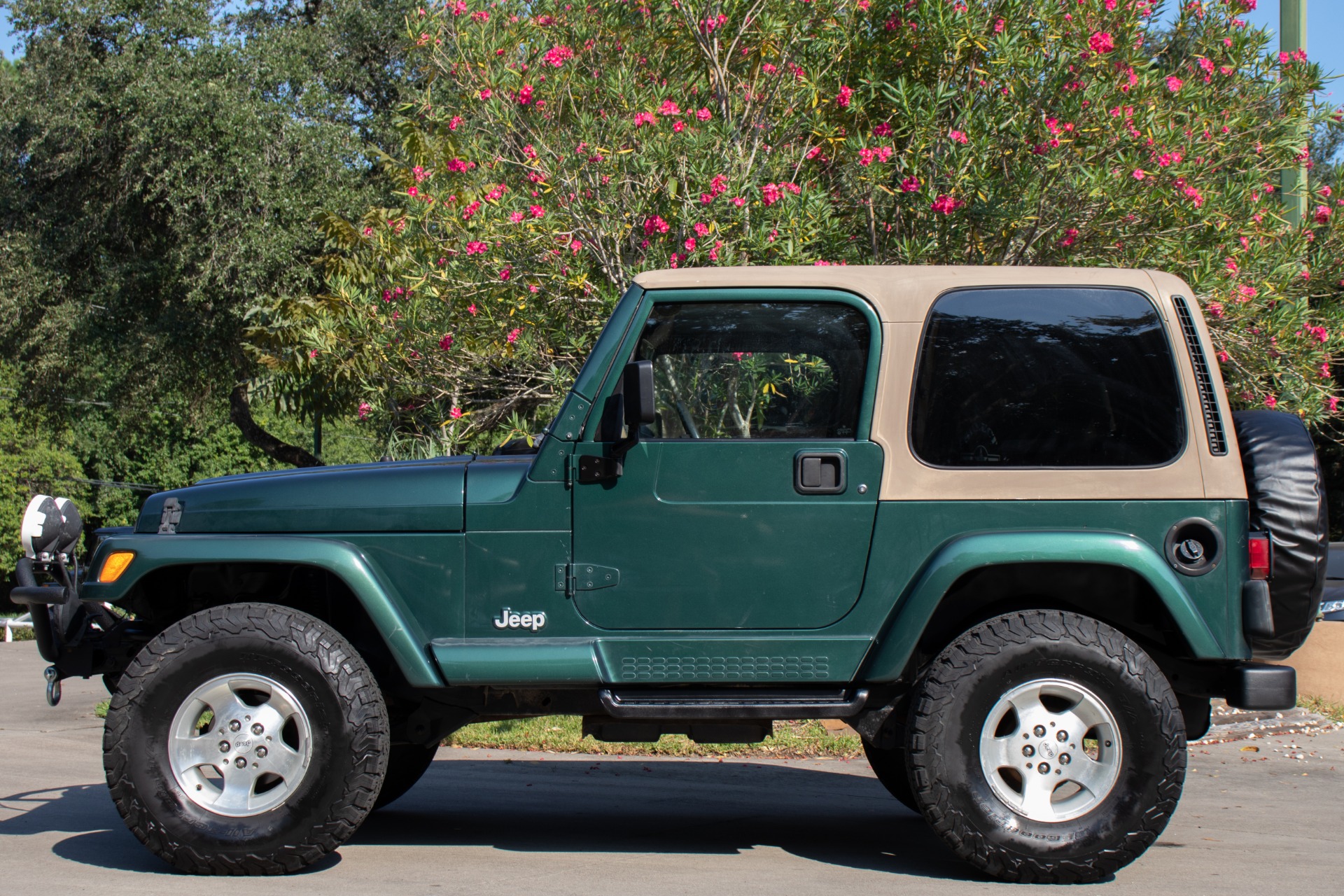 Jeep Sahara 2000 For Sale: A Comprehensive Buyer’s and Seller’s Guide